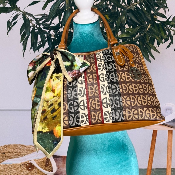 Vintage Handbags - Vintage Gianni Bini Bowler Bag